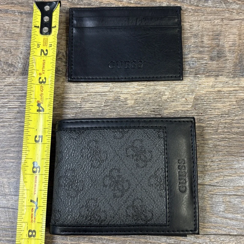 GUESS Black Logo Bifold Wallet + Removable ID Insert – Classic Monogram